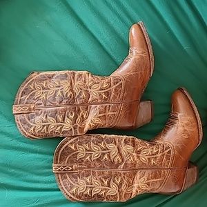 Ariat womens desert Holly boots